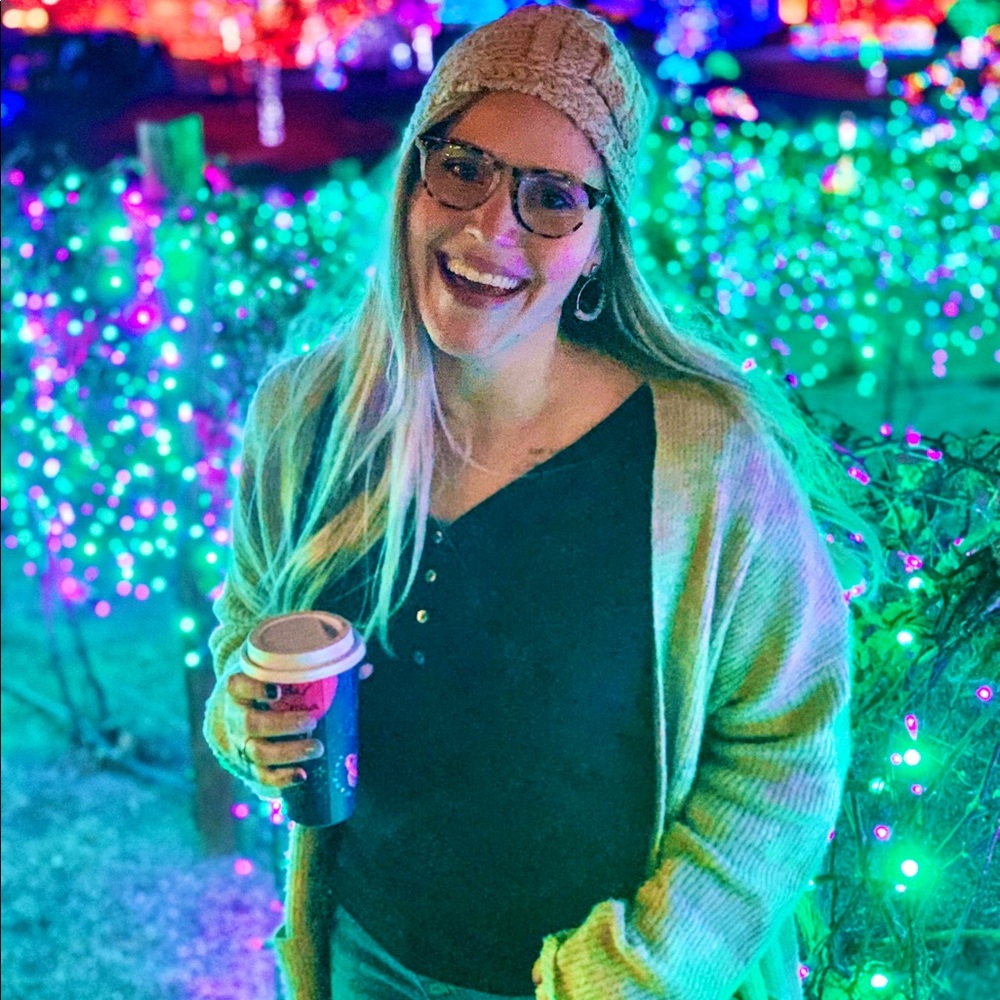 Meet your Posher, Dana